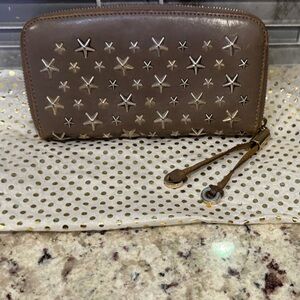 Jimmy Choo zippy Leather Wallet